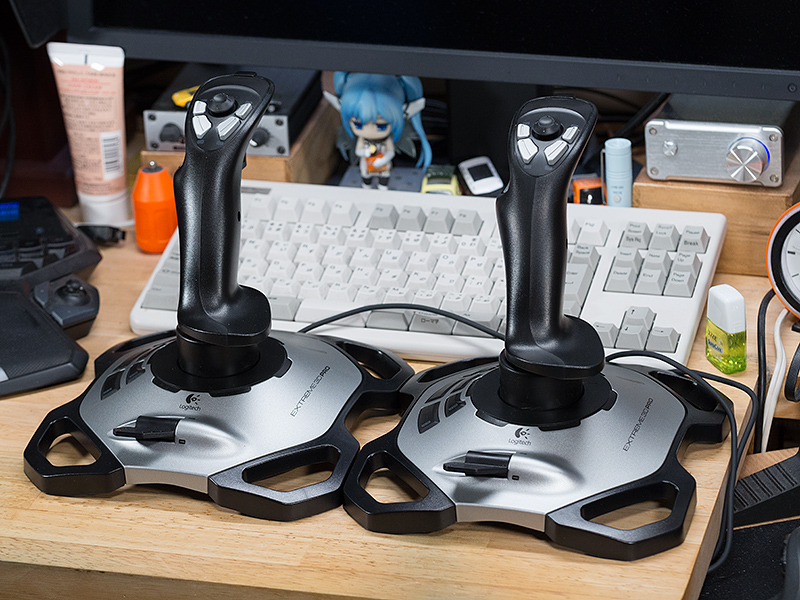 ジョイスティックコントローラー『Logitech Extreme 3D Pro』を買って