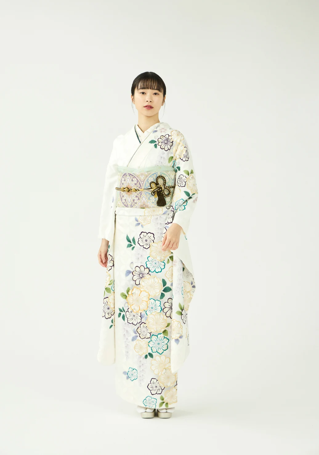 振袖／望み舞う辻が花／白 | 振袖レンタル·購入や成人式の着付けは