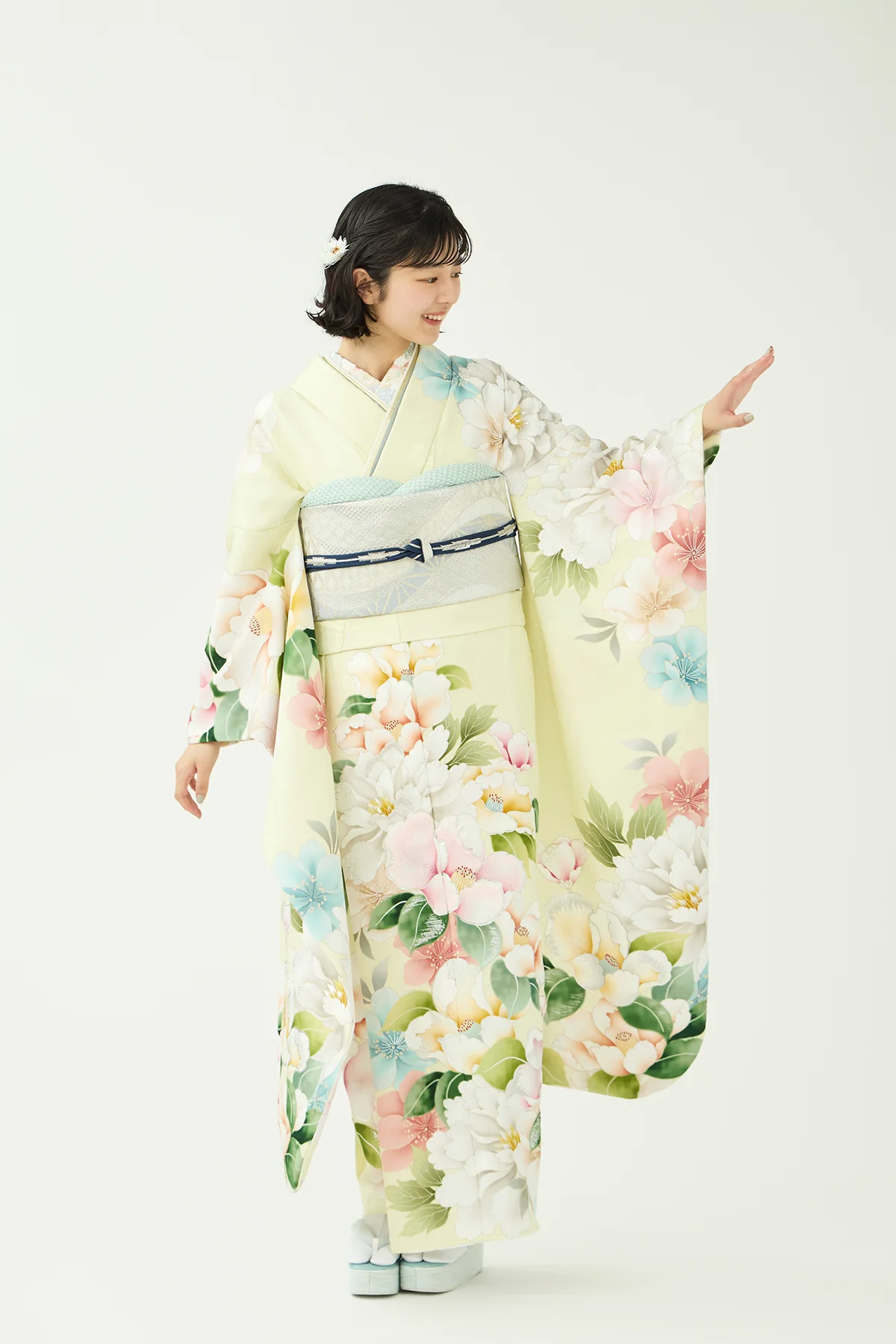 振袖／幸せブーケ／ライトイエロー | 振袖レンタル·購入や成人式の