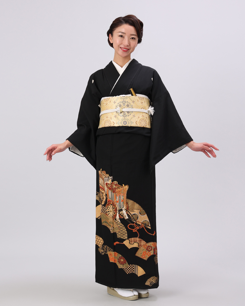 黒留袖 | 正絹 扇面と御所車 | 着物ネット通販・宅配レンタルのきもの遊美