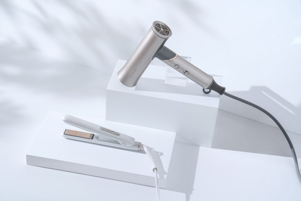 新ミニアイロン＆海外対応ドライヤーが新登場、本日よりオンライン予約