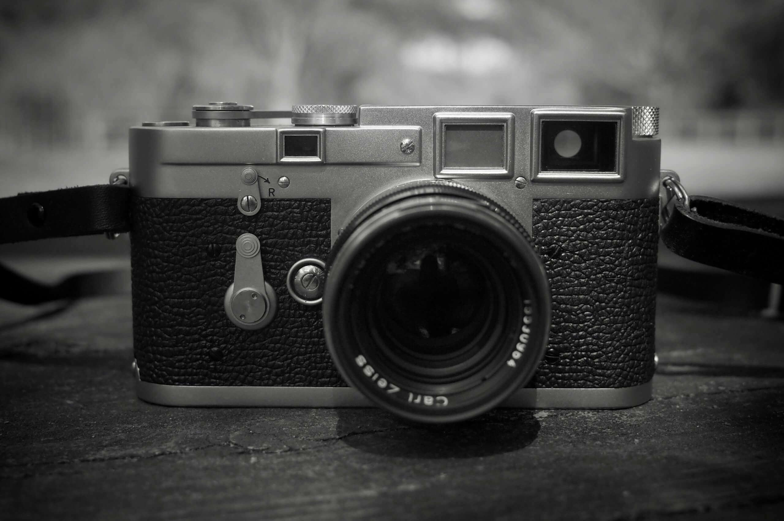 フィルムカメラをやるなら、いっそライカはどうだろう。｜記憶カメラ