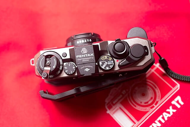 フィルムはゆっくりと撮ればいい。ハーフサイズ時間、PENTAX 17