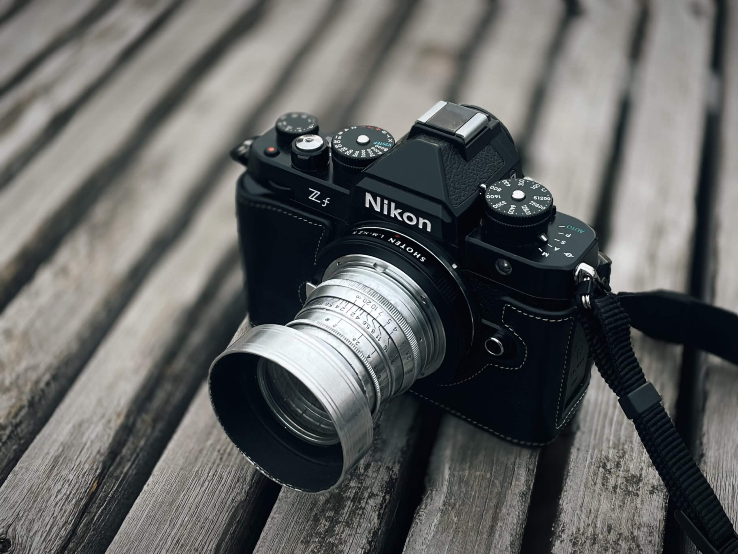 オールドレンズを楽しむなら、フルサイズでクラシックなNikon Zfは最強