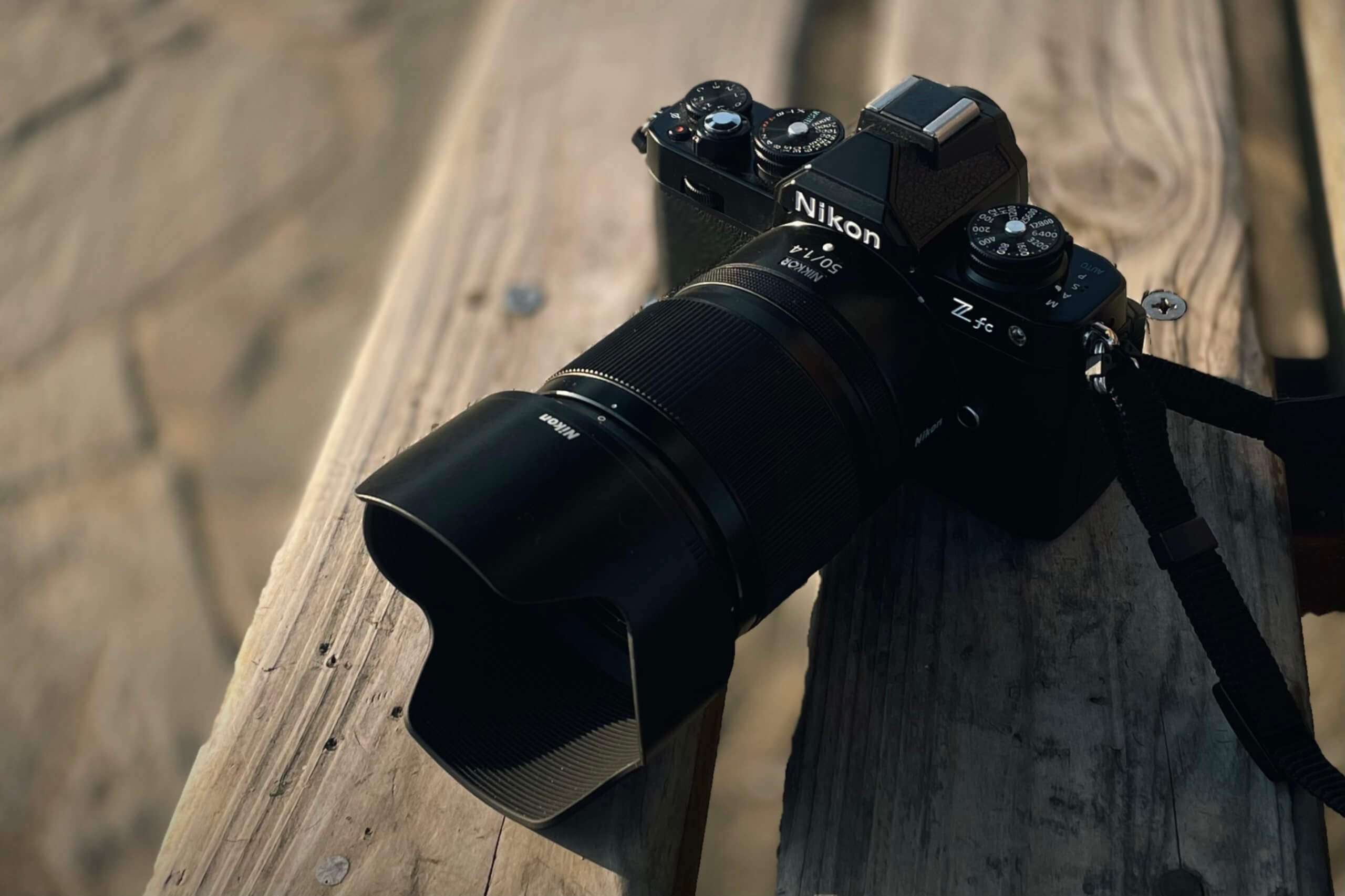 Nikkor Z 50mm f1.4は、Nikon Zfcでも中望遠単焦点として魅力的