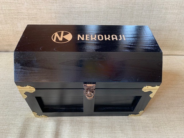 オリジナルロゴ入り ！ 金具が豪華な海賊宝箱！✨✨】 | 木箱専門店