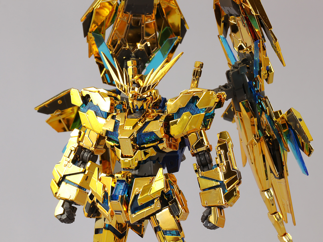 RG ユニコーンガンダム3号機 フェネクス（ナラティブVer.） 素組み