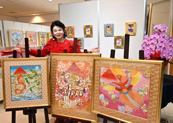 赤富士モチーフ あいはら友子さん個展 15日まで 茨城・水戸 | きたかんナビ