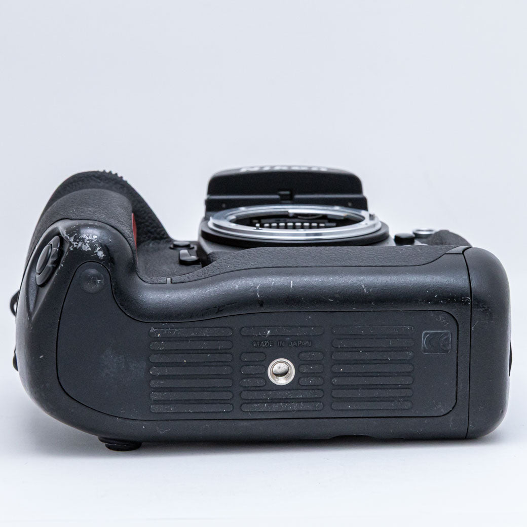 Nikon F5 – ねりま中古カメラきつね堂