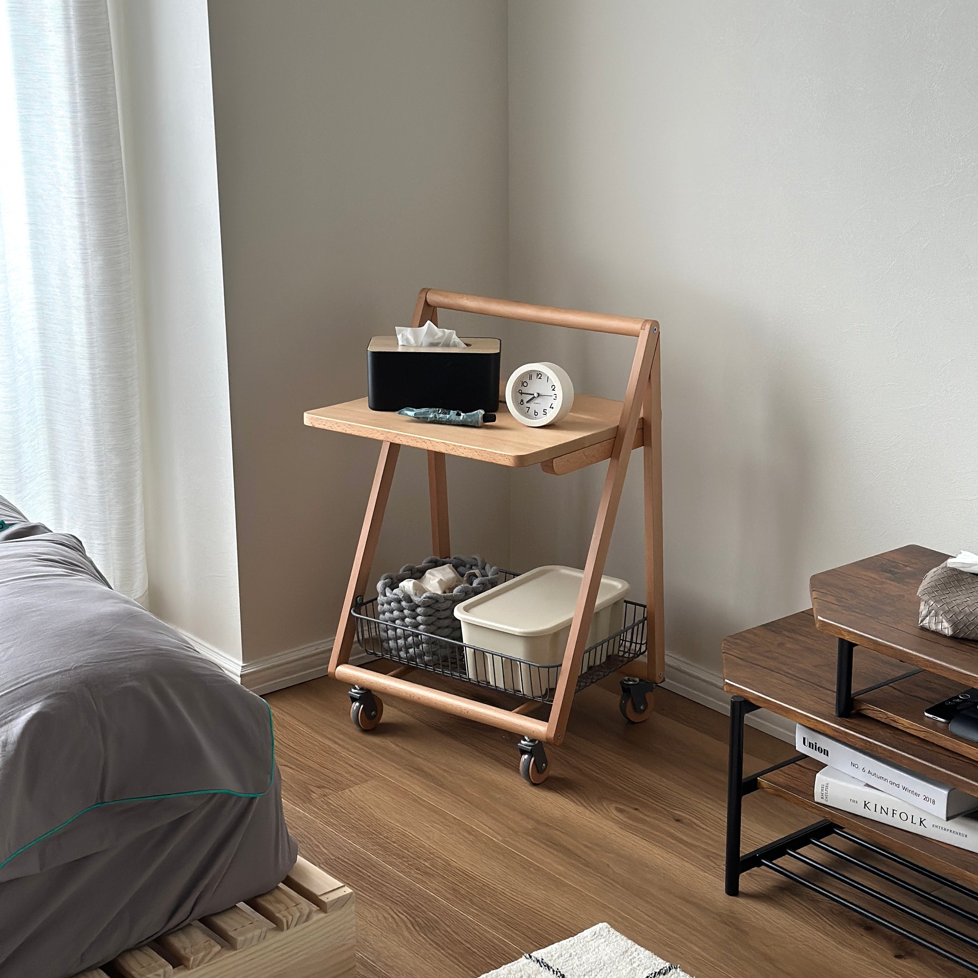 サイドテーブル｜キャスター付ナチュラルサイドテーブル - territory