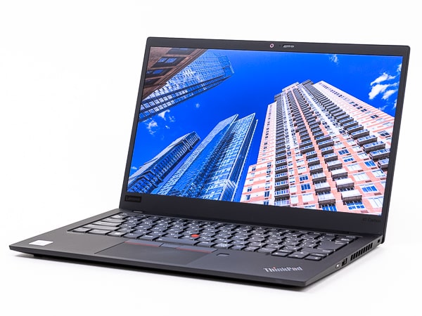 ThinkPad X1 Carbon Gen8（2020年モデル）レビュー：軽量薄型＆頑丈で