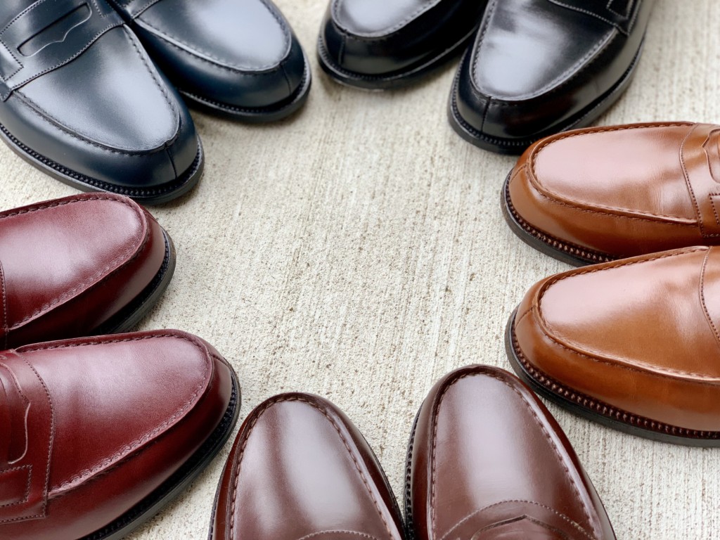 JMウエストンのローファー全5足（色）を並べる | KOCCMUSIC