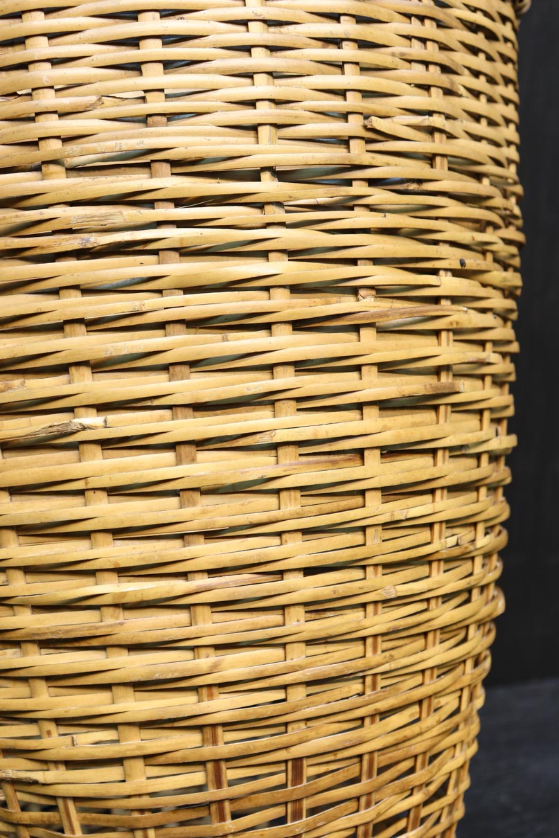 変わりデザイン！！ 開口部が広い竹編みカゴ DC4994 – 古福庵