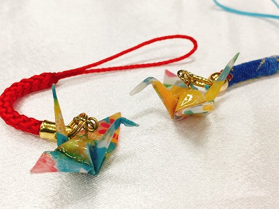 おうちでつくろう】折り紙レジンでストラップ: 科学実験工房の日々