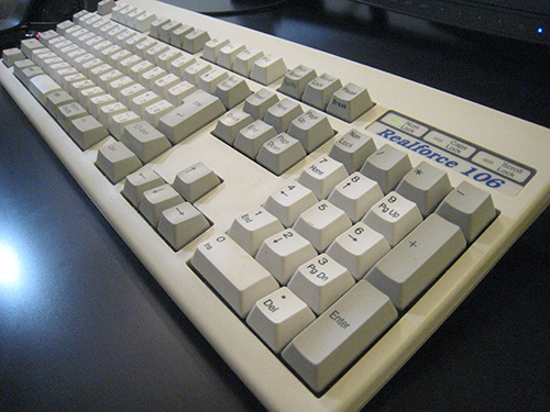 東プレRealforce106 こだわりの高級キーボードを使い続けて11年