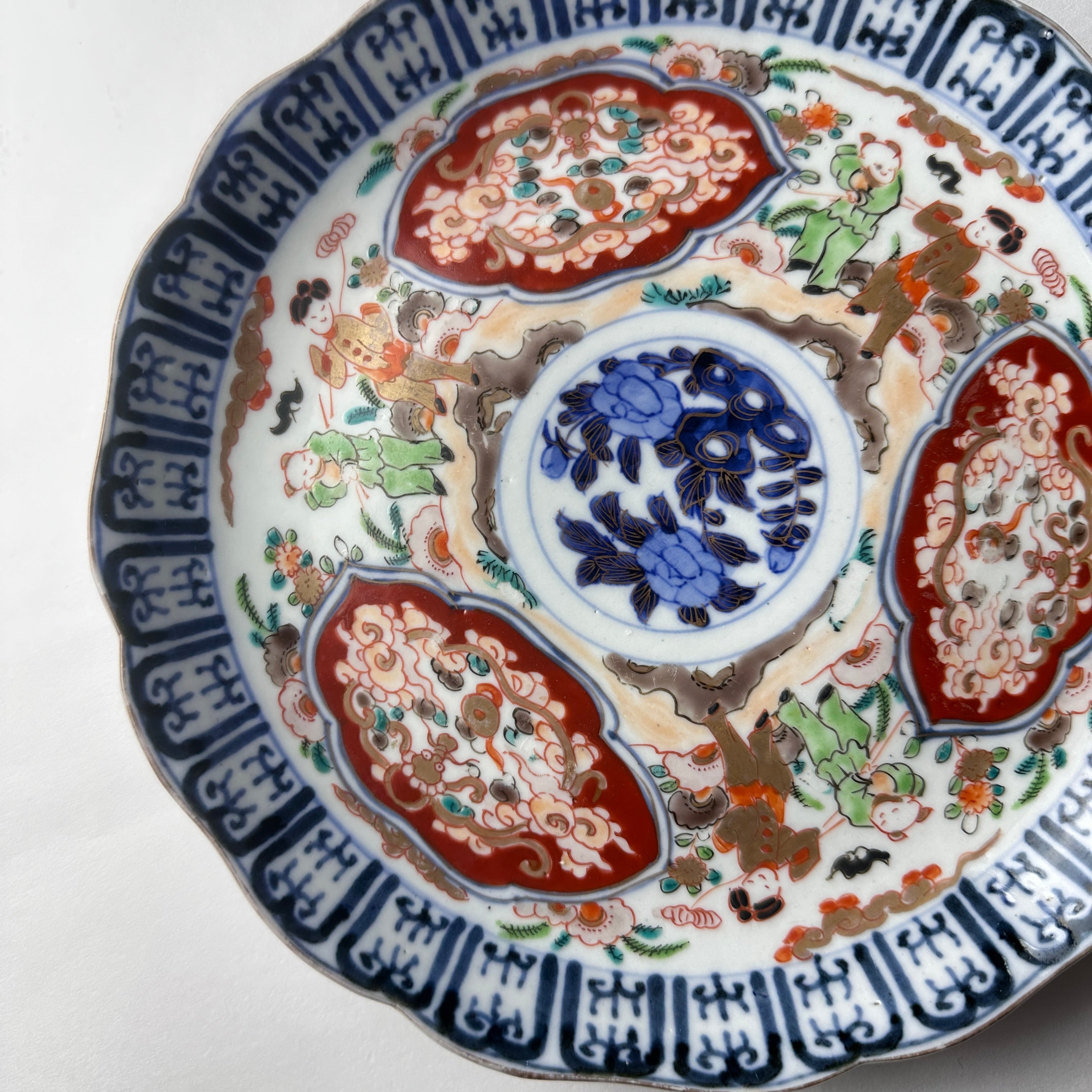 流れる景色の美しい古伊万里7寸皿 – Kotto Shop