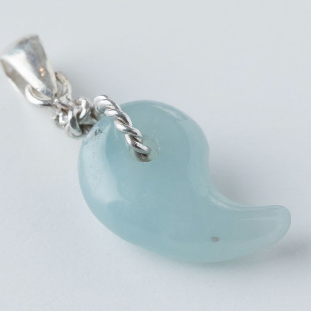 ペンダント／青色（入コン沢）ヒスイ | 糸魚川翡翠工房こたき