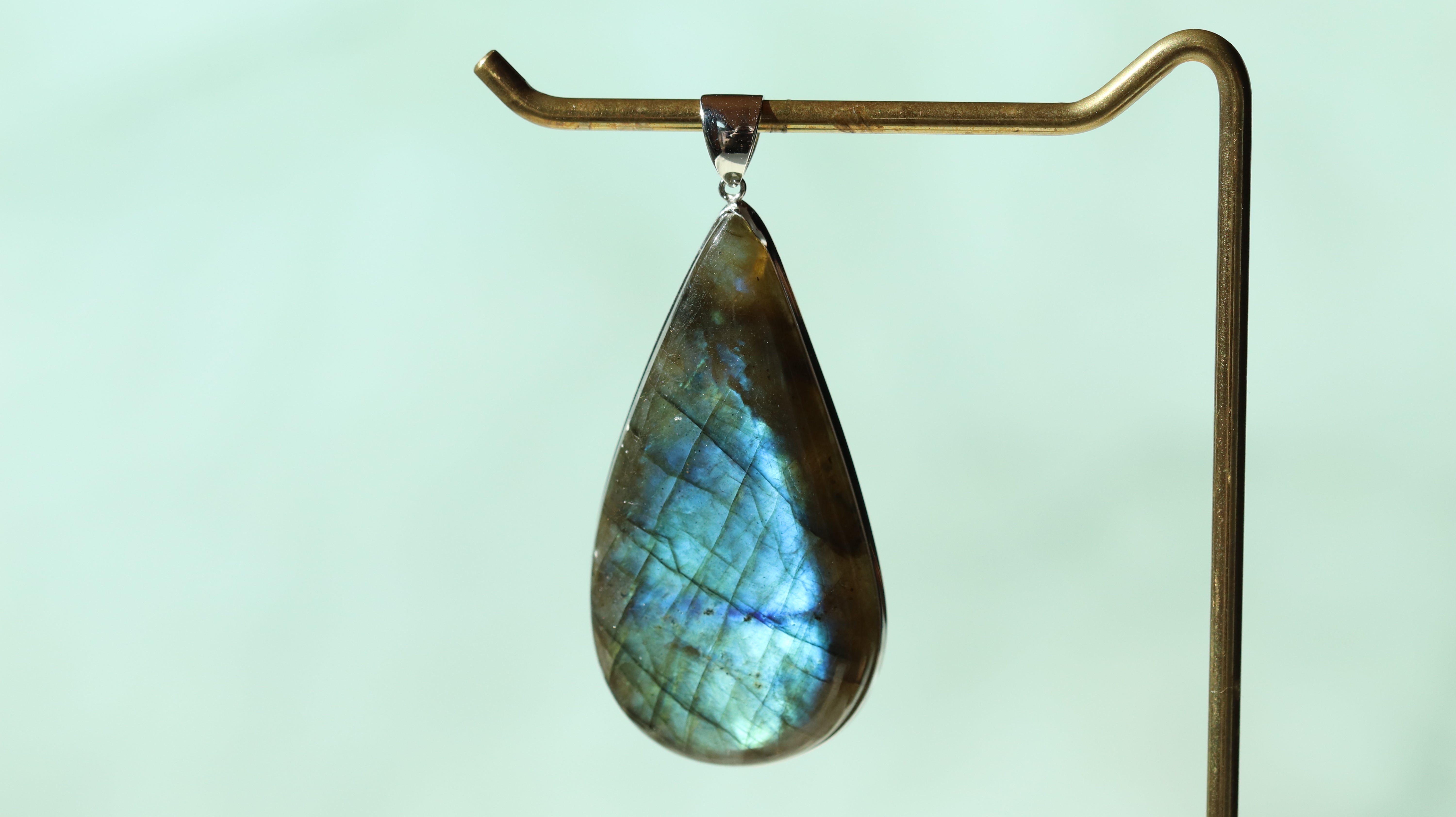 ラブラドライト – Kou crystal shop – 【公式通販】パワーストーン