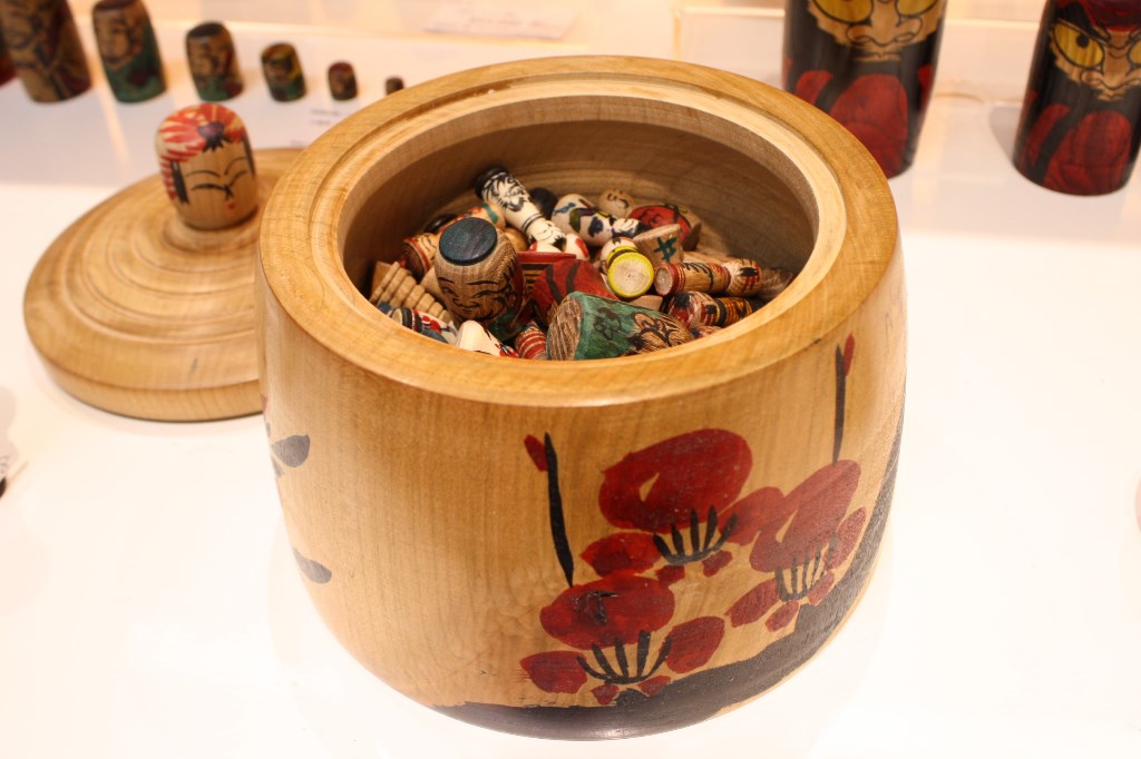 朝倉光洋伝統こけし 木地玩具・挽き物展 | 伝統工芸 青山スクエア