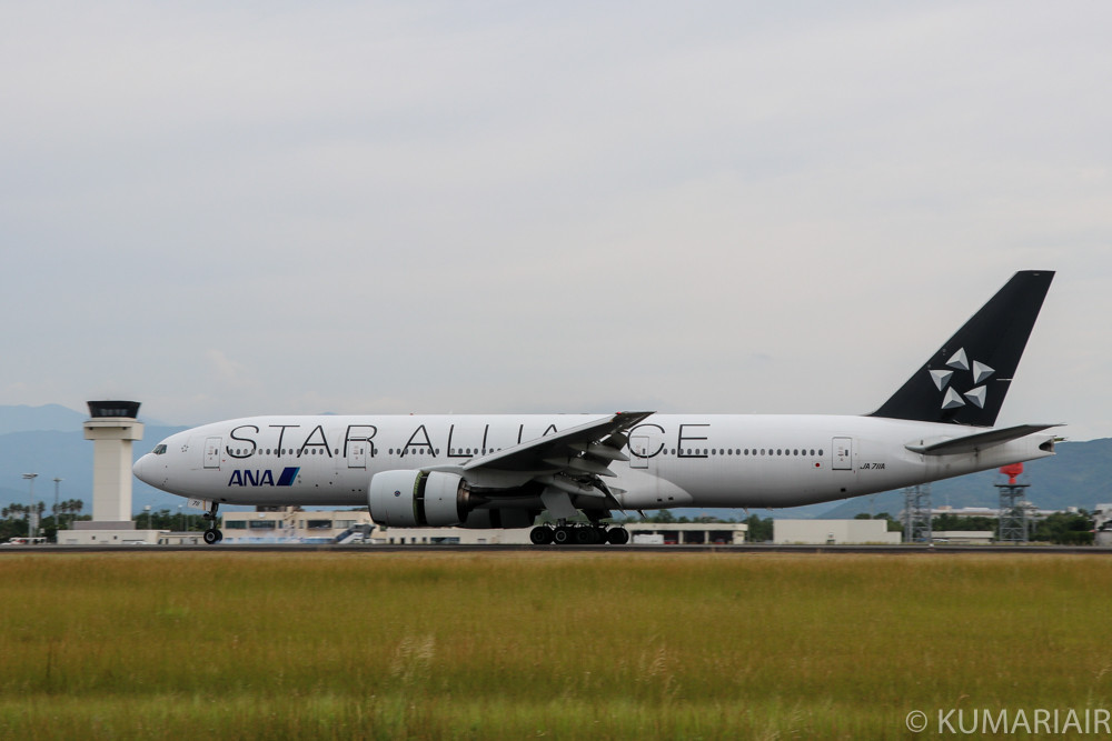 全日空 スタアラ塗装 B777-200 1/200 NH20078 JA712A 全日空 スタアラ