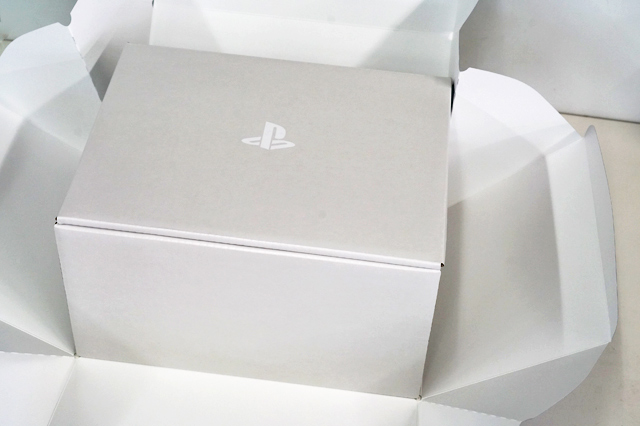 新型「PlayStation VR (CUH-ZVR2）」はどこが変わった？前モデル(CUH