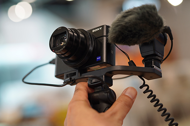 RX100VII・RX0II に、ステレオマイクロホン「ECM-XYST1M」をくっつけて