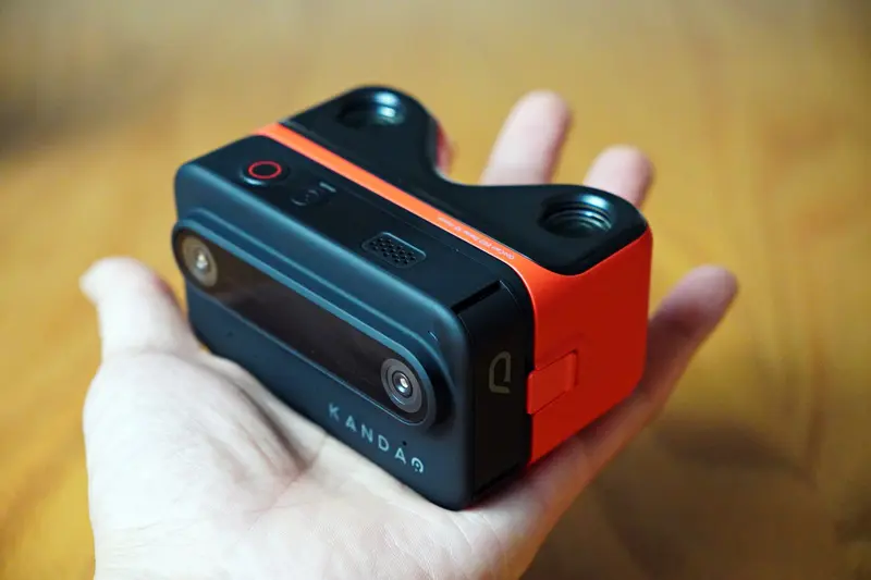 QooCam EGO レビュー】3D撮影と視聴が一体化したポケットカメラ | ガジェ活