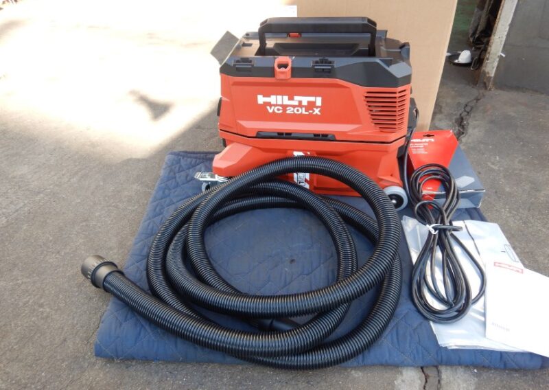 販売終了いたしました」未使用保管品 HILTI 集塵機 乾式 湿式両用
