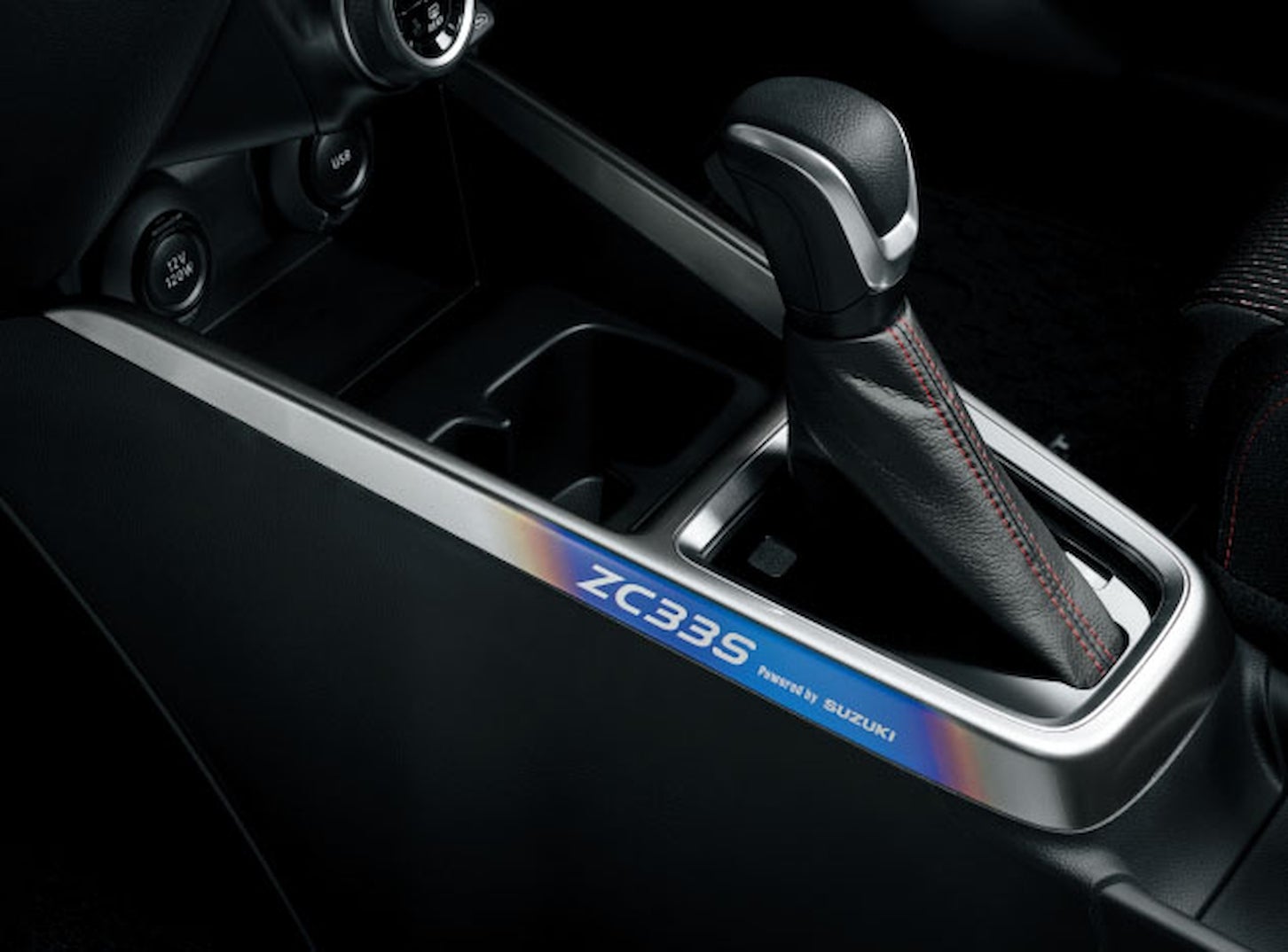 スズキ、スイフトスポーツの最後を飾る「ZC33S ファイナルエディション