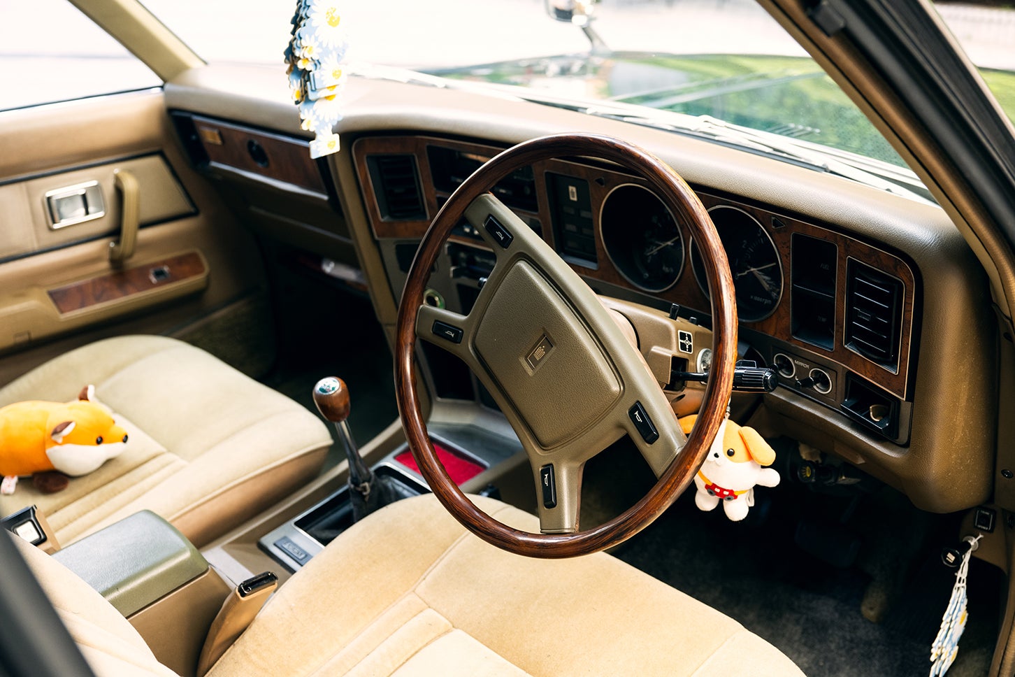 トヨタ 5代目クラウン（スーパーサルーンエクストラ）｜クルマ、何に