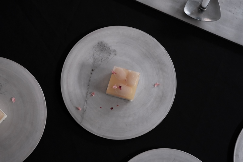 一点物を選ぶ楽しみ 松本美弥子さんの器 | 暮らしとおしゃれの編集室