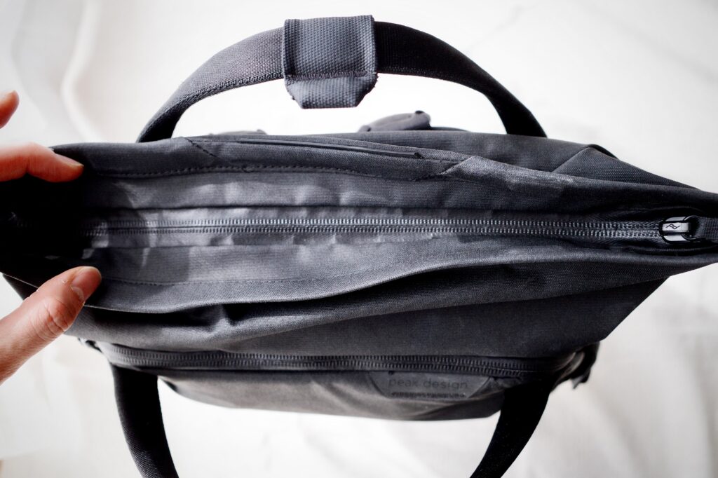 日常バッグ】通勤やカフェ通いに！PeakDesign Everyday Totepack 20Lを