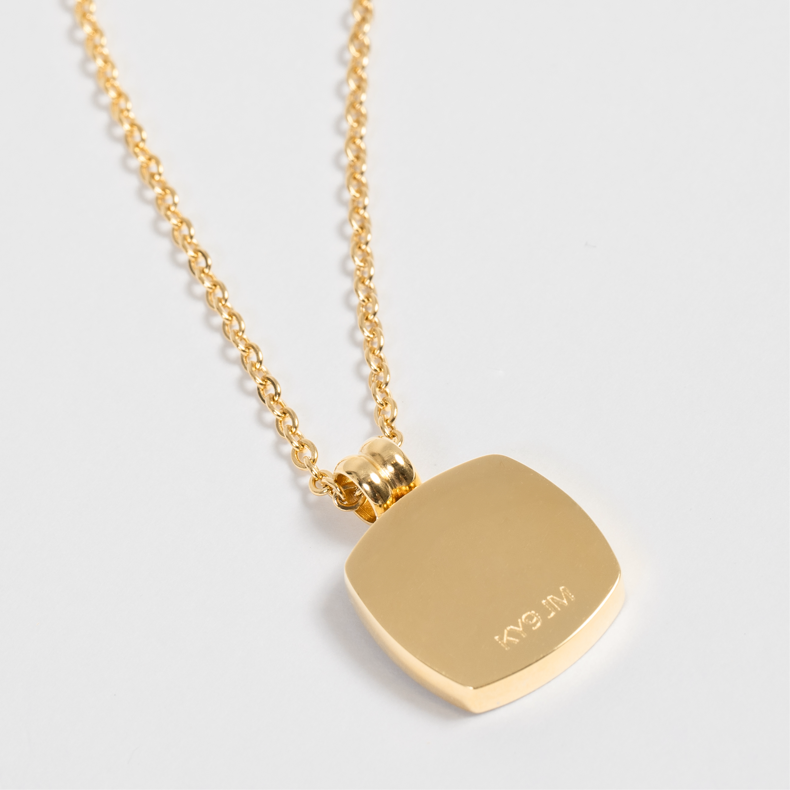 Onyx (Gold) – KY9 JM