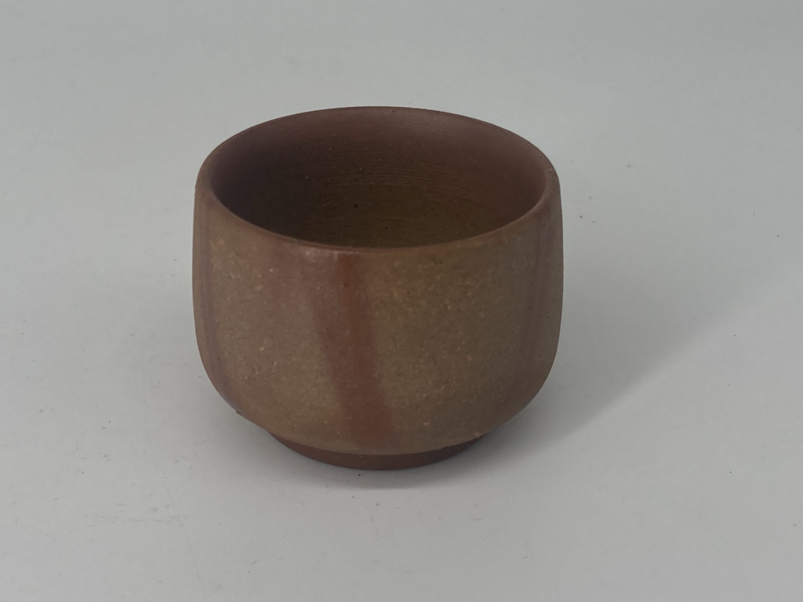 備前焼 ぐい呑2個組 青備前、緋襷 （2） 木箱入り | 興楽園