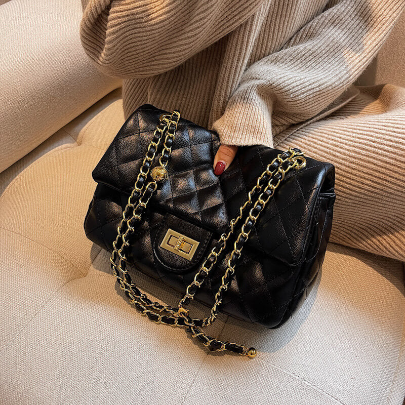 キルティングフラップショルダーバッグ – L LABEL