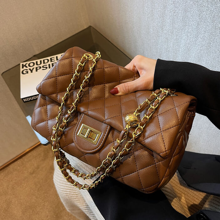 キルティングフラップショルダーバッグ – L LABEL