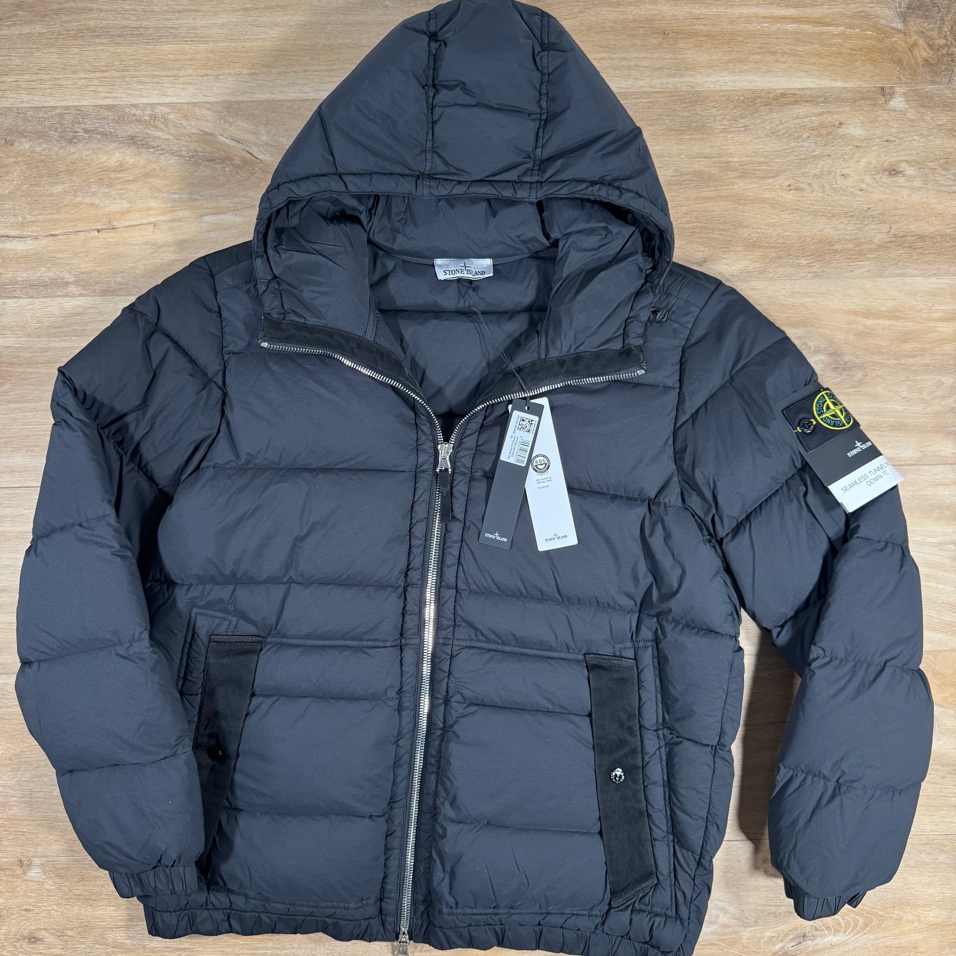 Stone Island Seamless Tunnel Nylon Down-TC Jacket in Black – Label