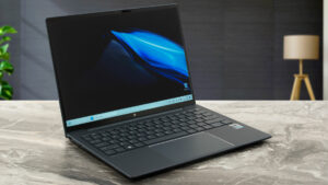 HP Dragonfly G4 review - The Business Traveler's Dream