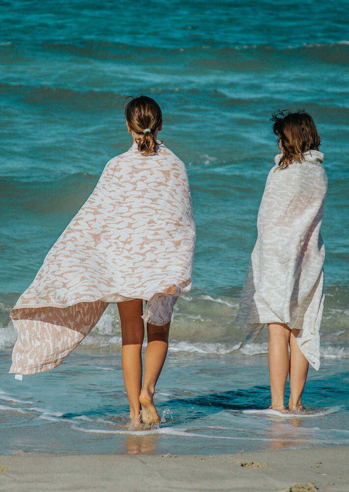 JÄKÄLÄ multi-use towel 95x180cm – LAPUAN KANKURIT（ラプアンカンクリ）