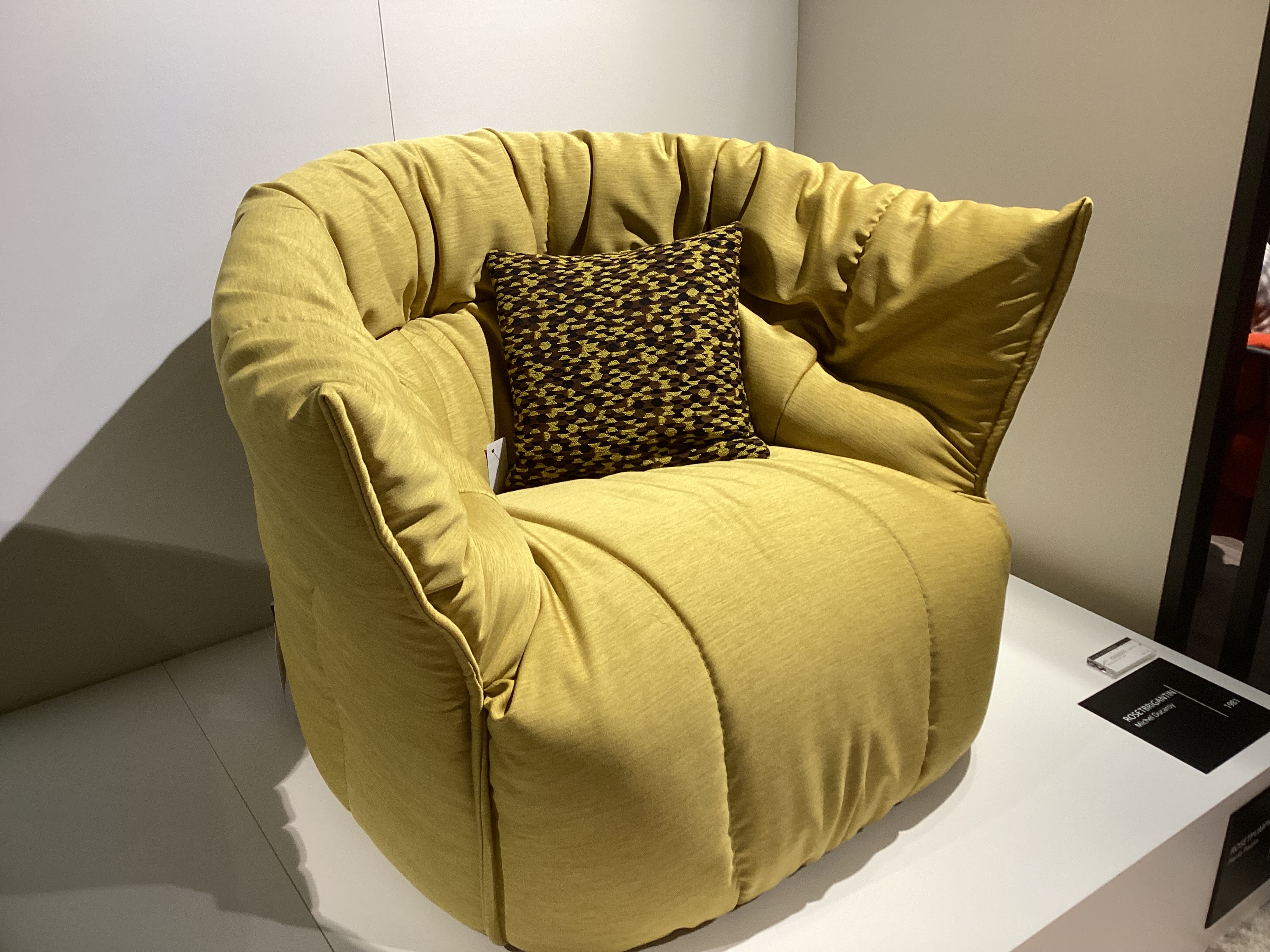 ligne roset 【ROSETBRIGANTIN（ロゼブリガンタン）】 | LAPIAS万代