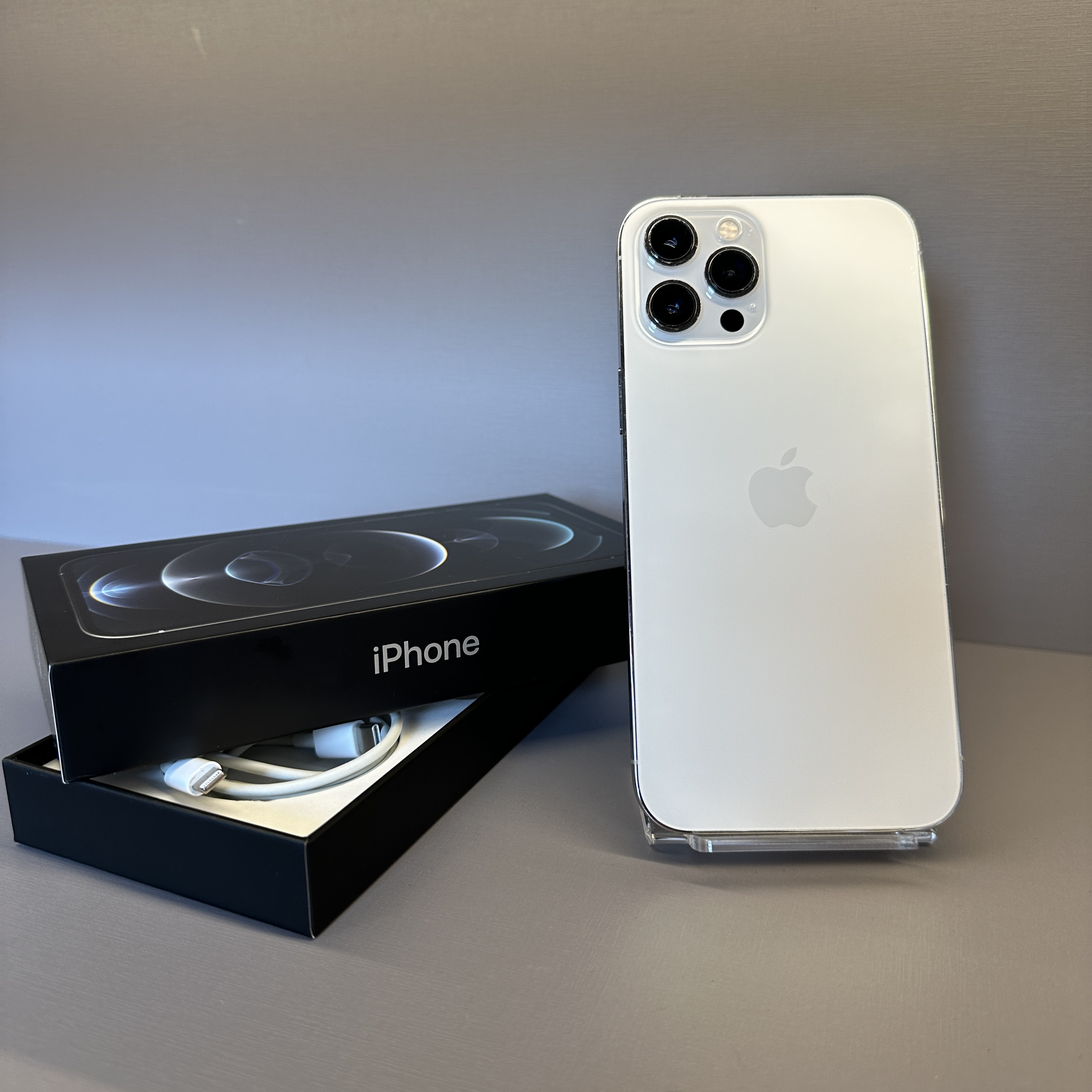 iPhone 12 Pro Max 256GB SILVER (seminovo) – LS