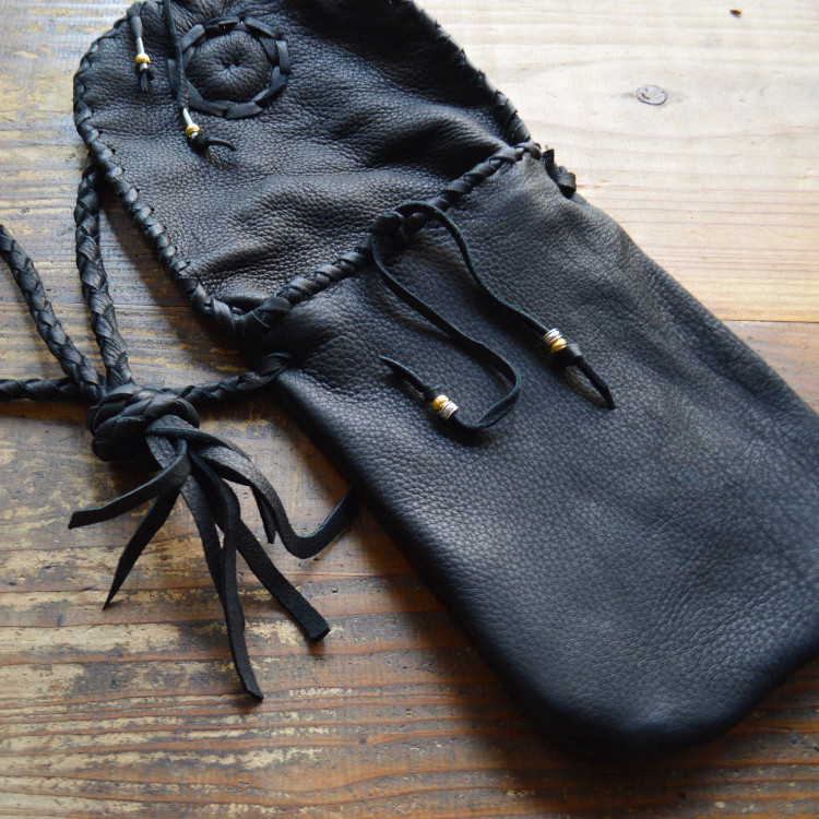 Nasngwam.×EARLYMORNINGのメディスンバッグ | blog | LEATHER TRAMP
