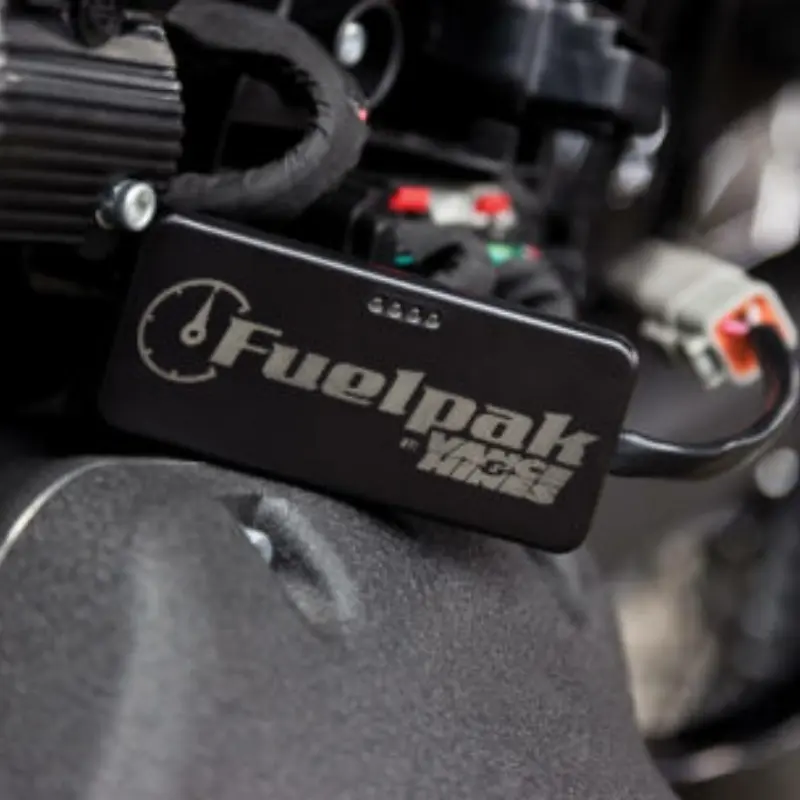 Vance & Hines Fuelpak FP3 Can Bus - Leather & Chrome