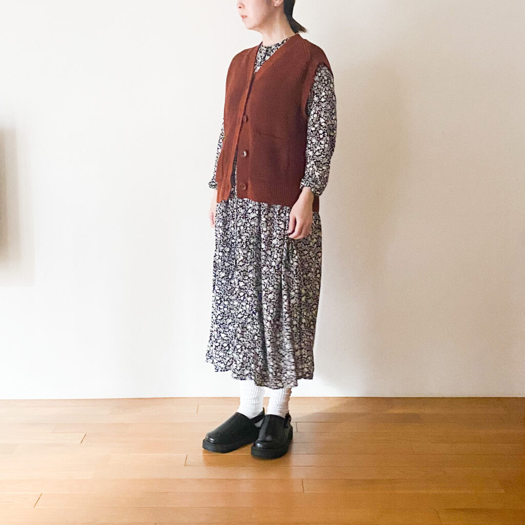 UNIQLO : C】 クロッグシューズで足もとから秋を楽しもう | LEE