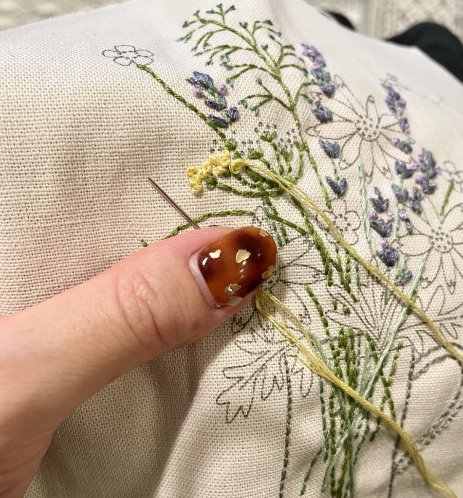 手作り部】ガーデンブーケの刺繍をしました♩青木和子さんデザイン刺繍