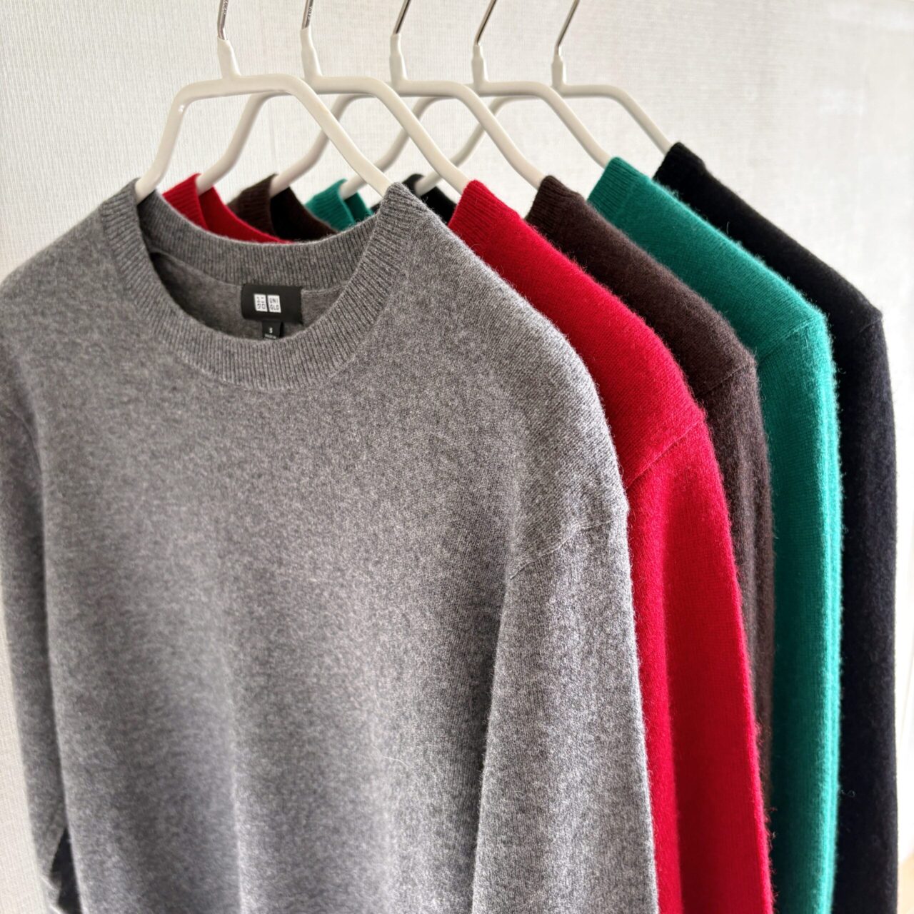 ユニクロのカシミヤクルーネックセーター】3days.コーデ＋LEE100人隊