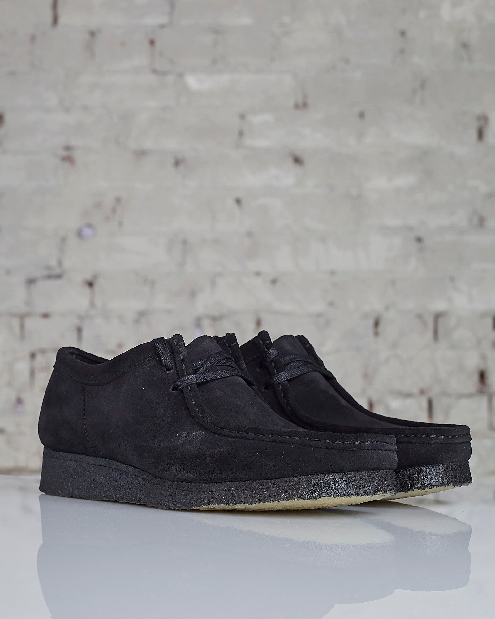 Clarks Wallabee Black Suede – LESS 17