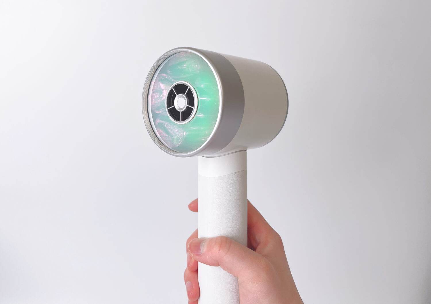 イマイチ】美容師がZuvi Haloコードレスヘアドライヤーを口コミ評価