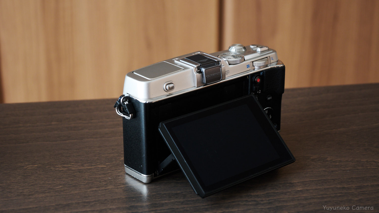 オリンパスPEN E-P5レビュー｜高機能を凝縮した美しいカメラ｜作例あり