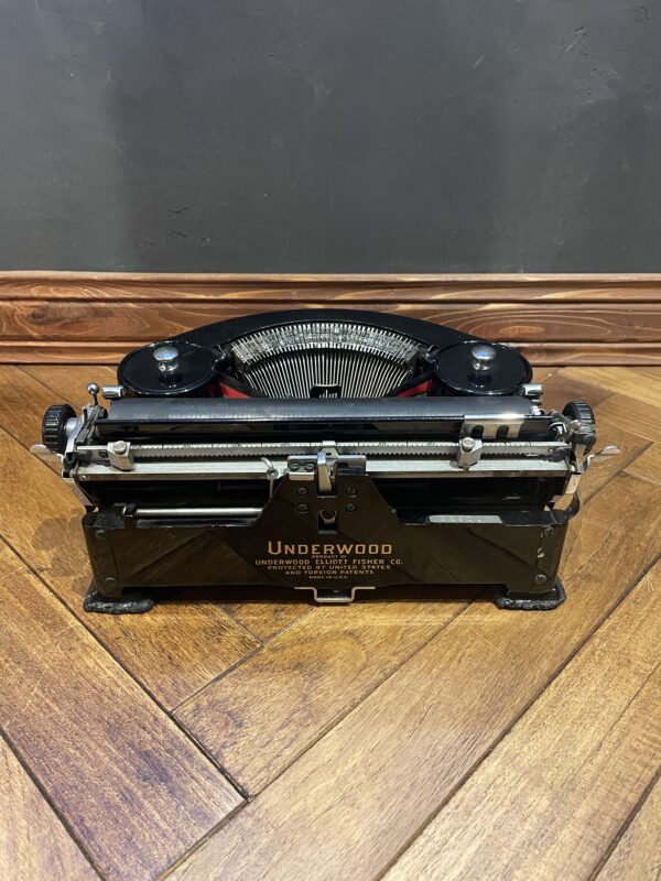 UNDERWOOD noiseless portable typewriter / アンダーウッド